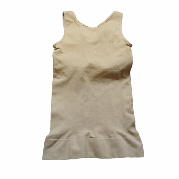 WOMAN OCEAN Cami Shaper Built In Padded Bra Top - Picture 2 of 3